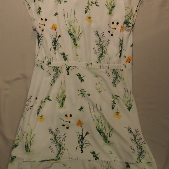 Sunday Best Ruffle Dress - Picture 3 of 3